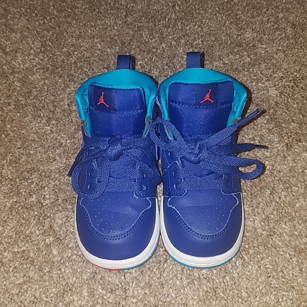 Toddler 6 Sneakers